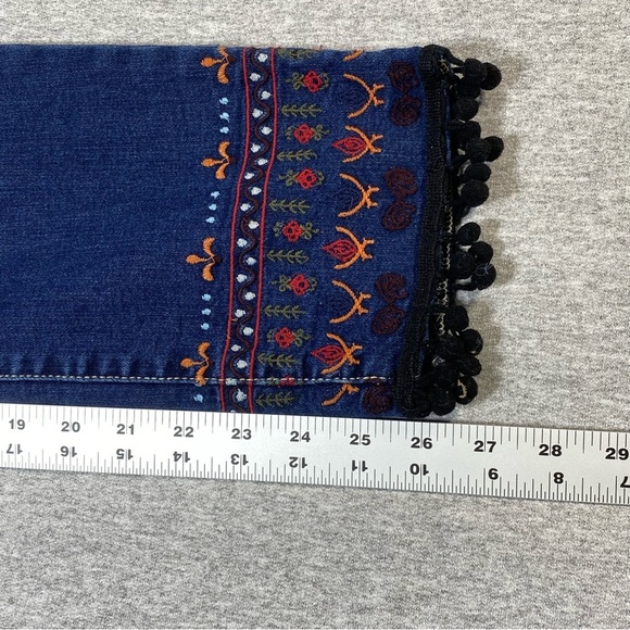St Johns Bay Jeans Womens 12 Blue Skinny Boho Embroidered Hem Pom Mid Rise Denim - Picture 12 of 14